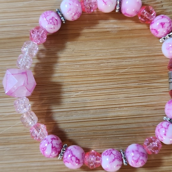 Hand Crafted Stretch Bracelet Pink Beads Silver I Love God Charm - Picture 8 of 9